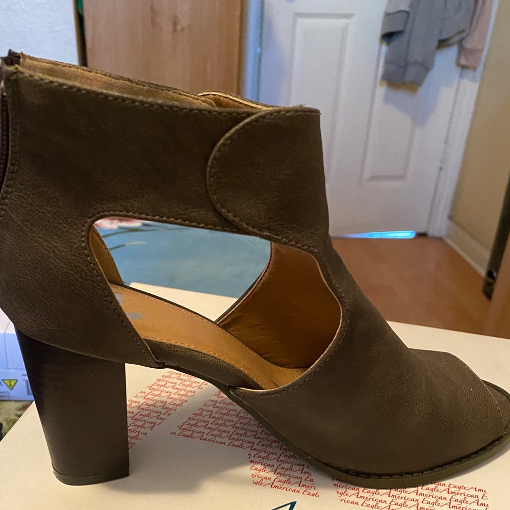 Shoes